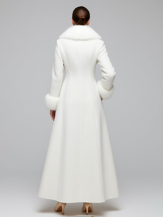 Maxi White Woolen Coat with Faux Fur Collar And Cuffs For Women 2026