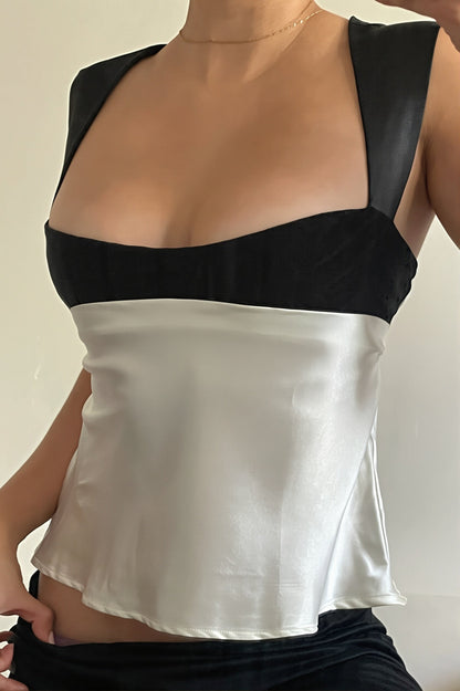Colorblock Low Cut Tie Back Blouse