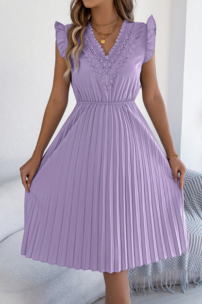 Solid Color V-neck Lace-trimmed Sleeveless Casual Pleated Midi Dress