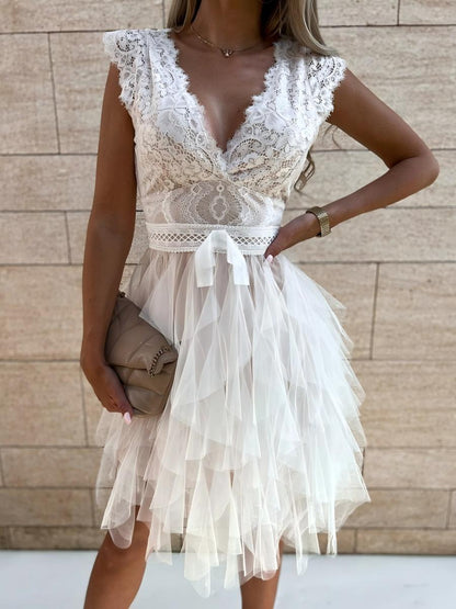 V-neck With Lace Trim Multi-story Mesh Sleeveless Mini&Short Dresses