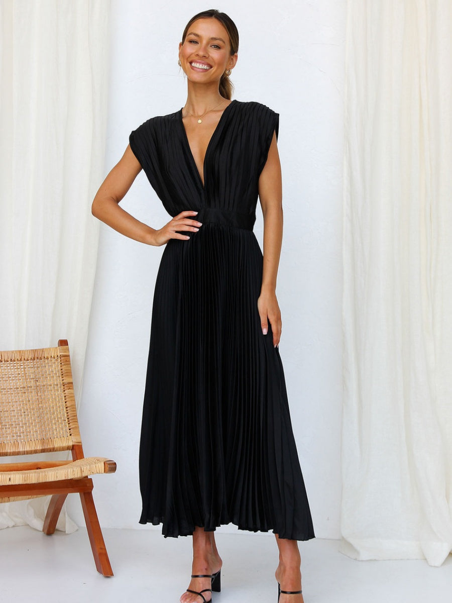 Solid Color V-neck Sleeveless Midi Dresses