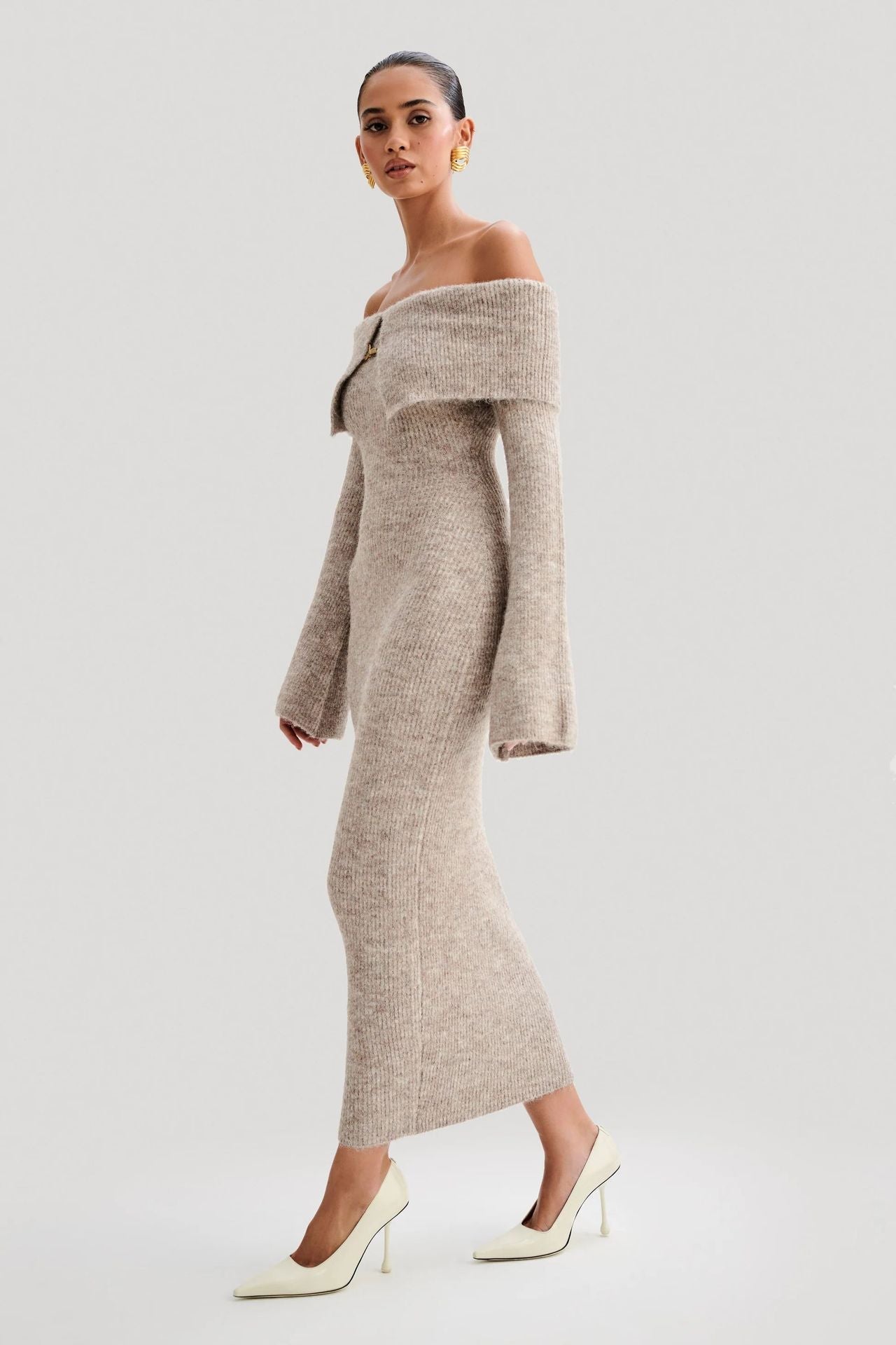 Slim Fitted Off-Shoulder Long Sleeve Sweater Dress