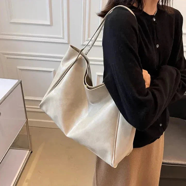 Svea Leather Shoulder Bag