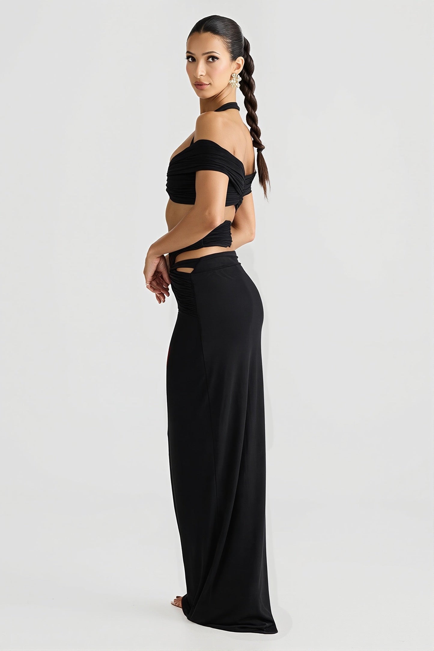 Chic Halter Neck Crop Top Pencil Skirt Sets