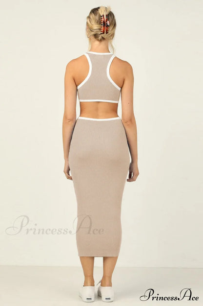 Claudia Elegant Midi Dress