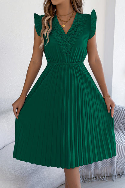 Solid Color V-neck Lace-trimmed Sleeveless Casual Pleated Midi Dress