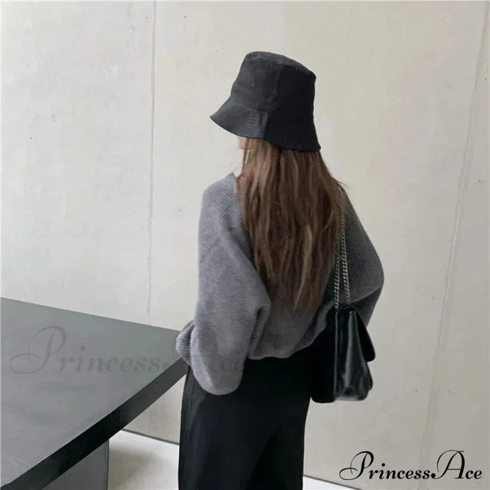 Female Solid Casual Chic Short Knitted Cardigans
