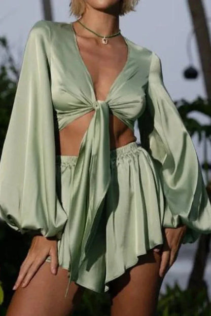 Front Tie Low Cut Full Sleeve Crop Top Flow Shorts Two Pieces Set