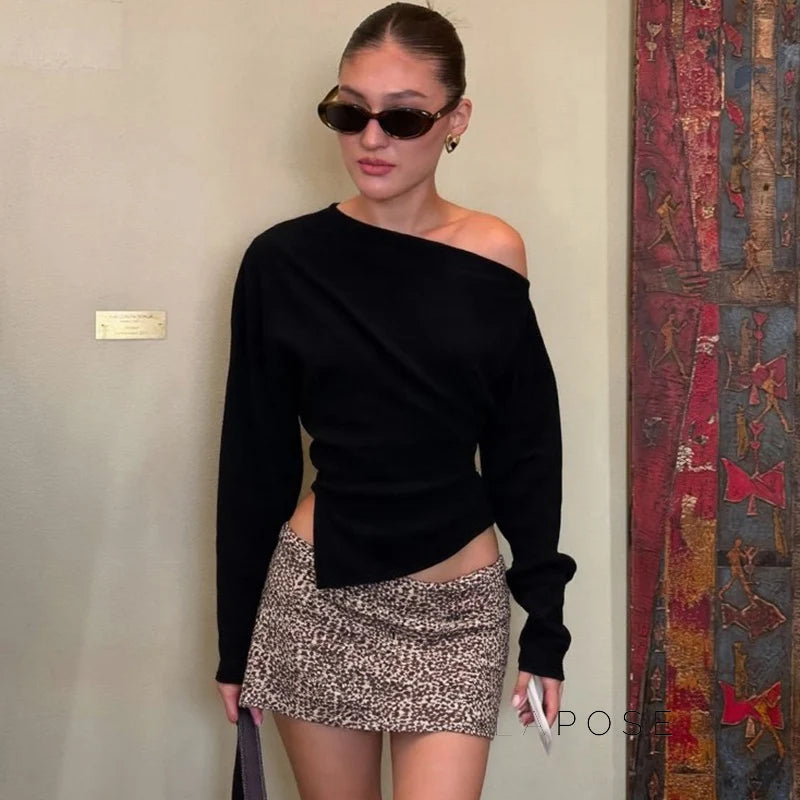 Valkyrie Asymmetric Slit Top