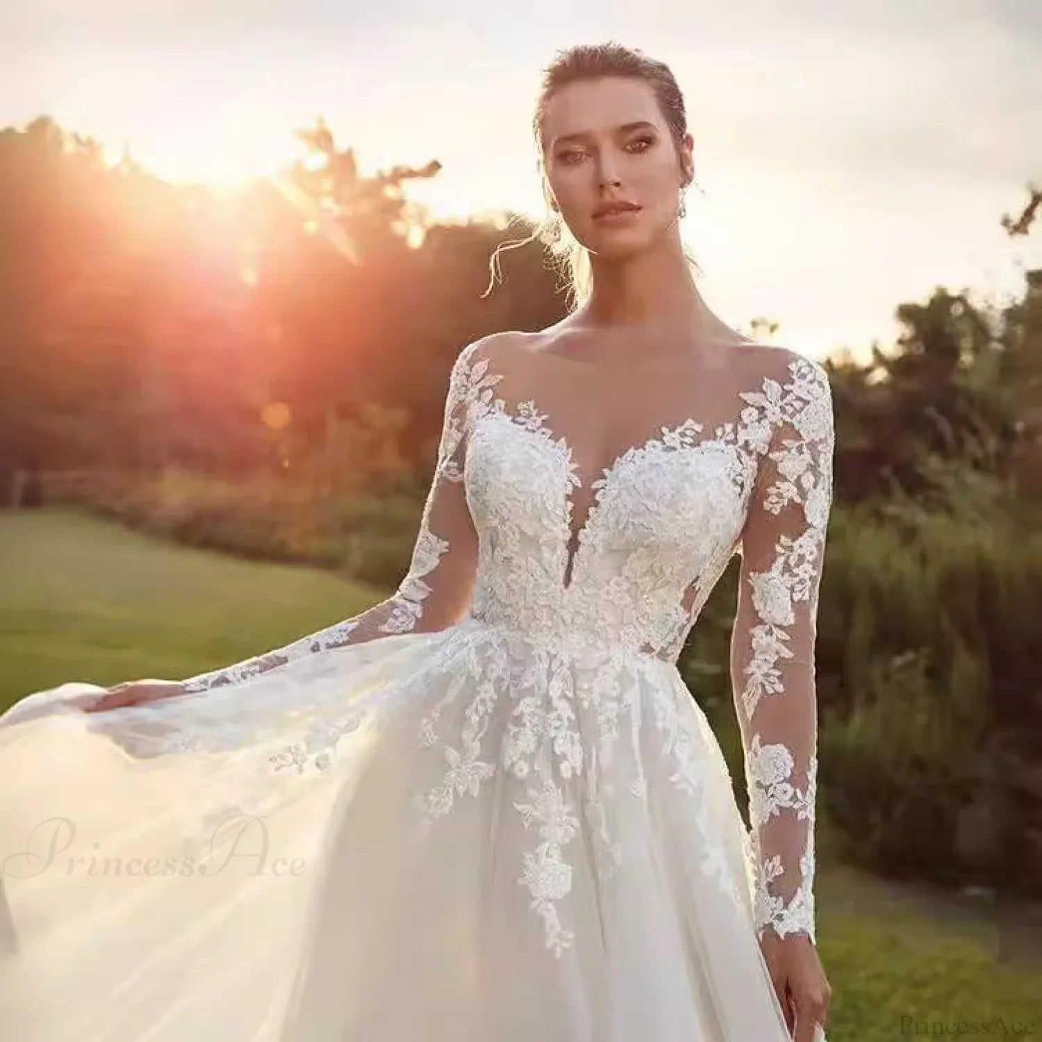 Long Sleeve Sheer Tulle Bridal Wedding Dress