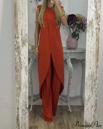 Sleeveless 2-piece outfit