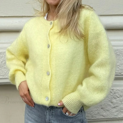 Solid O-neck Cropped Knitted Cardigan