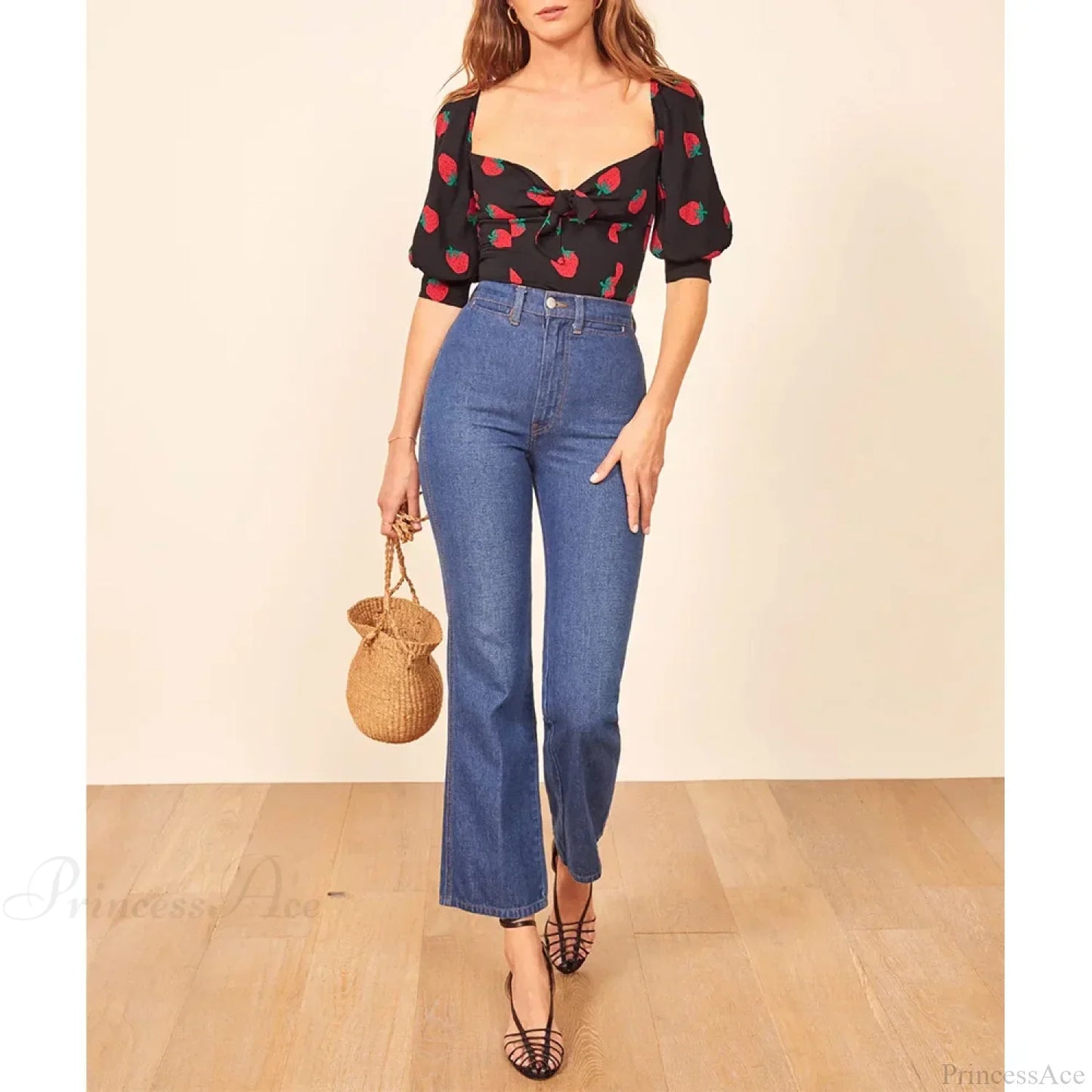 Strawberry Print Sweetheart Neck Slim Smocked Puff Blouse